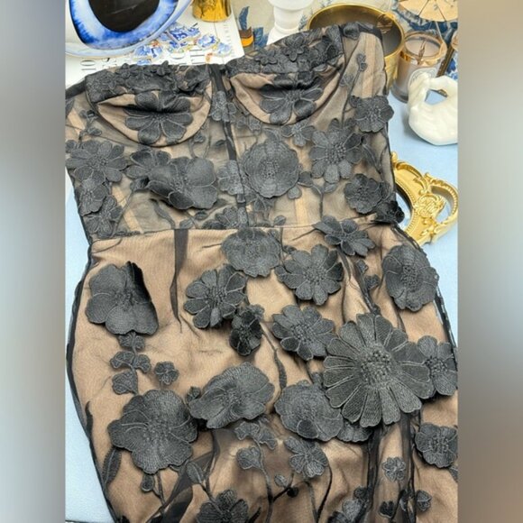 🆕 BRONX & BANCO 🧿 NWOT Jasmine Noir Floral Embroidered Maxi Dress, Sz M US 6 - Picture 12 of 14